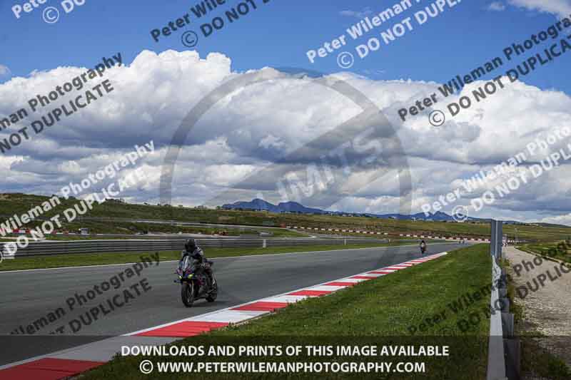 cadwell no limits trackday;cadwell park;cadwell park photographs;cadwell trackday photographs;enduro digital images;event digital images;eventdigitalimages;navarra;no limits trackdays;peter wileman photography;racing digital images;trackday digital images;trackday photos
